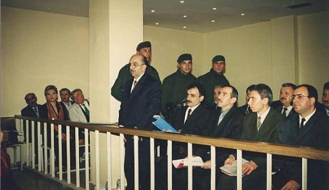 Ahmet Penbegüllü'nün En İlginç Resimleri