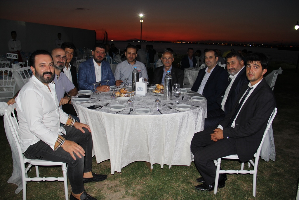 Allah damatlığını da göstersin!