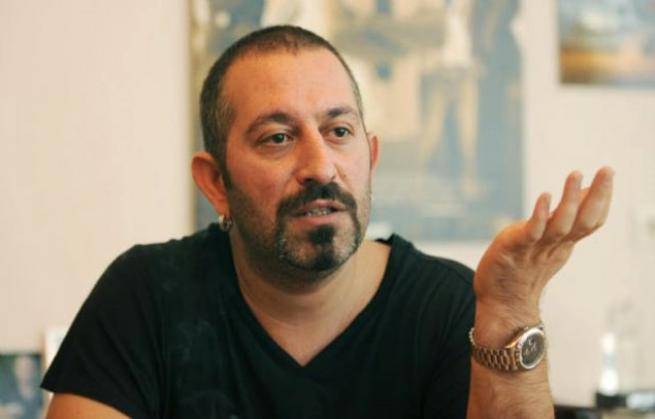 YAŞLARINA ŞAŞIRIP KALACAĞINIZ ÜNLÜLER