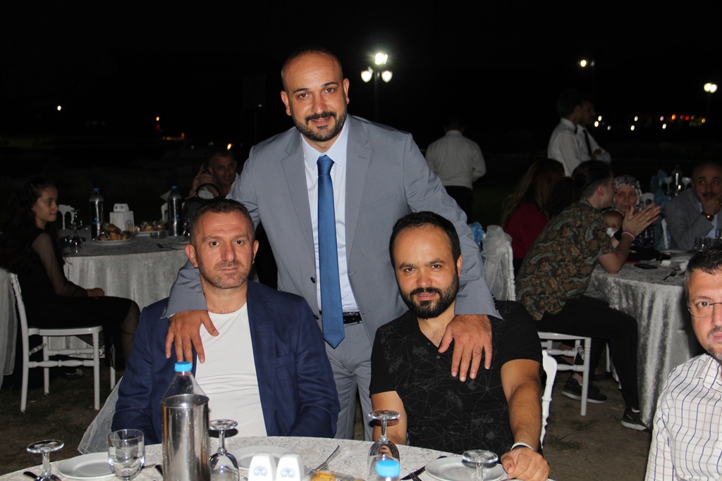 Allah damatlığını da göstersin!