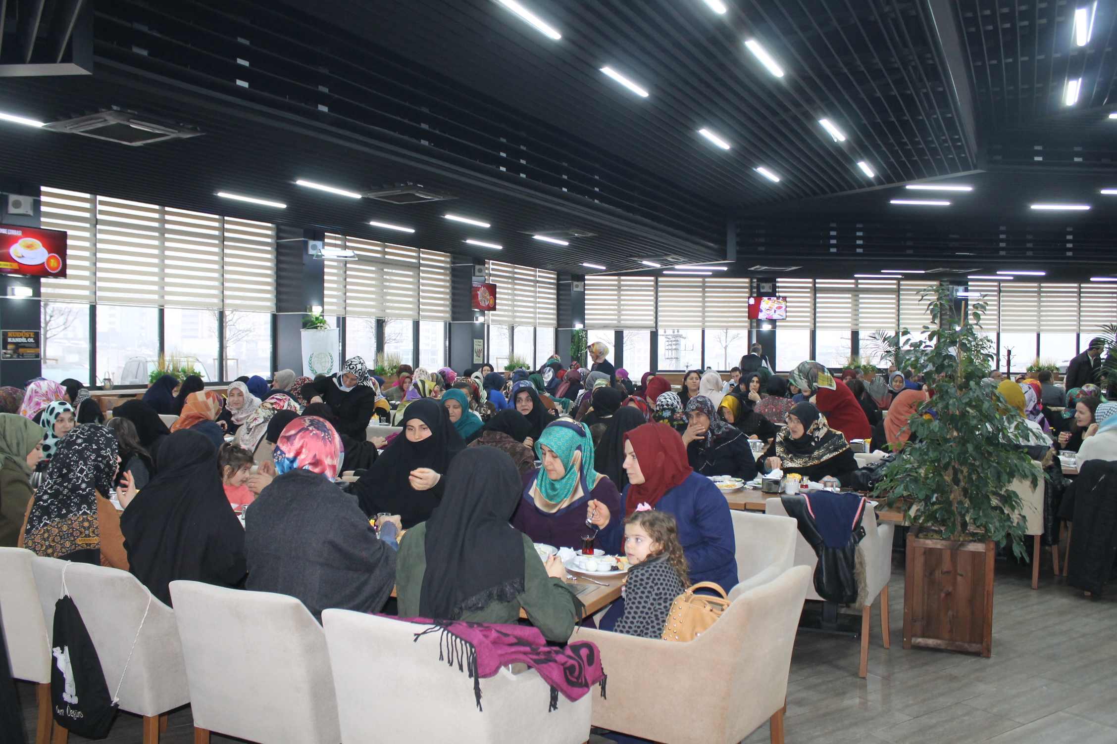 Kadınlar “Gazze” İçin Toplandı!