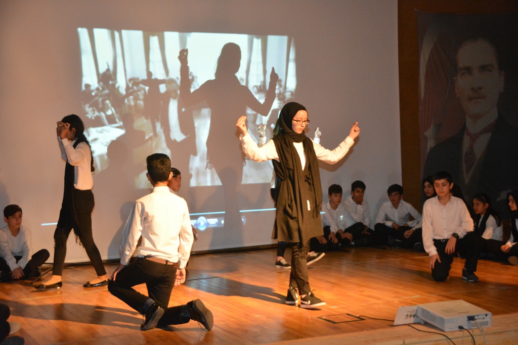 Atatürk Dilovası'nda Anıldı