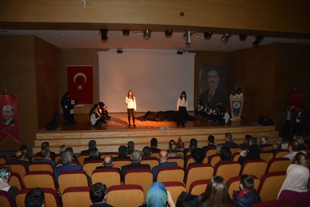 Atatürk Dilovası'nda Anıldı