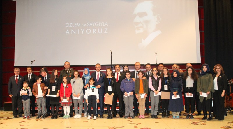 Atatürk Gebze’de saygı ve minnetle anıldı