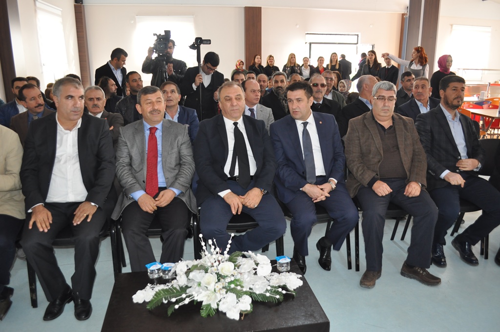 Hayırsever işadamlarından Darıca’ya modern salon!