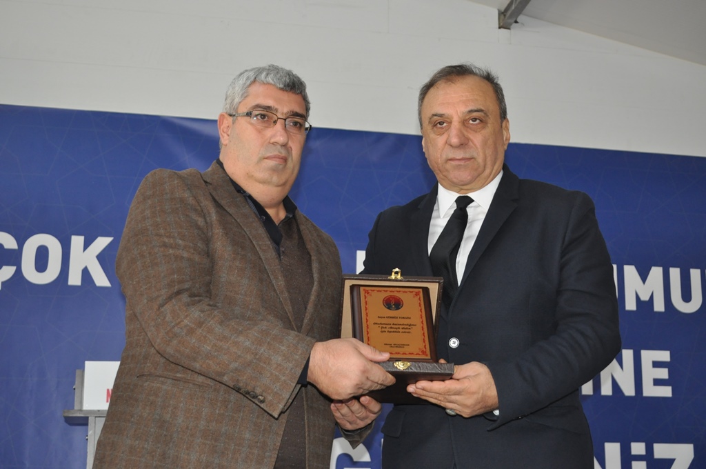 Hayırsever işadamlarından Darıca’ya modern salon!