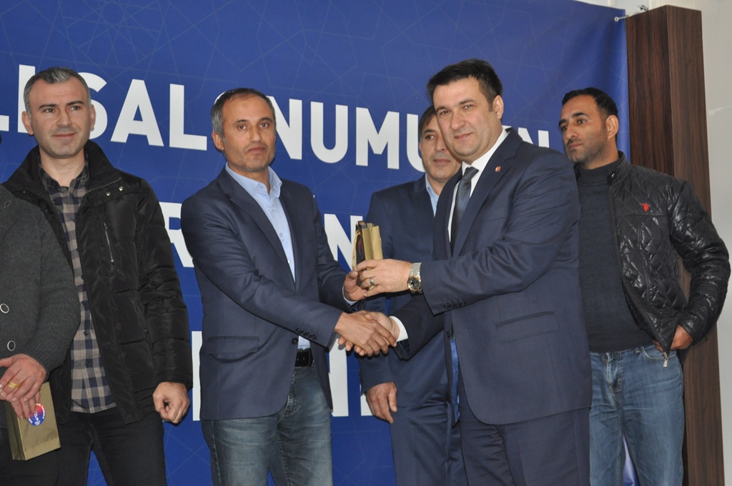 Hayırsever işadamlarından Darıca’ya modern salon!