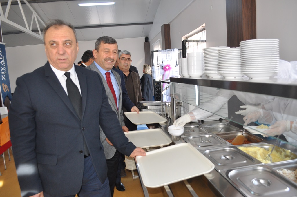 Hayırsever işadamlarından Darıca’ya modern salon!