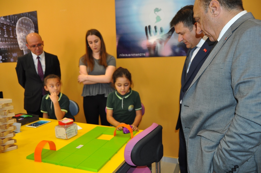 Darıca’da İlk Zil Faik Şahenk’te Çaldı