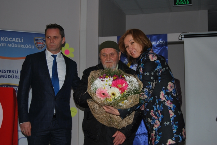 Öğrenciler Çayırova’da Kütüphaneden Çıkamayacak