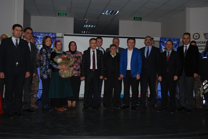 Öğrenciler Çayırova’da Kütüphaneden Çıkamayacak