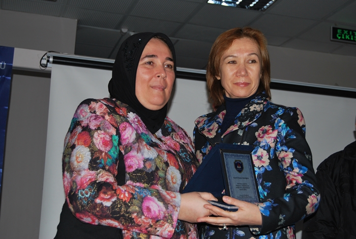 Öğrenciler Çayırova’da Kütüphaneden Çıkamayacak