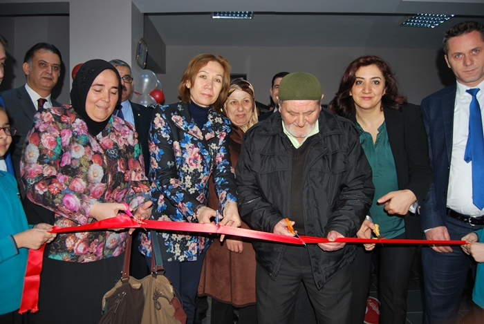 Öğrenciler Çayırova’da Kütüphaneden Çıkamayacak