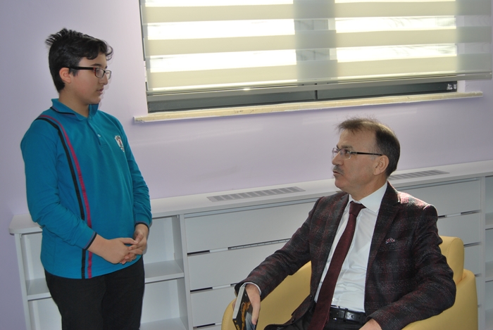 Öğrenciler Çayırova’da Kütüphaneden Çıkamayacak