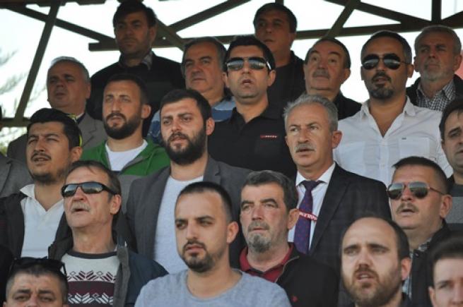 Gebzespor  rakibini hem yendi hem de bu manzaralar ortaya çıktı