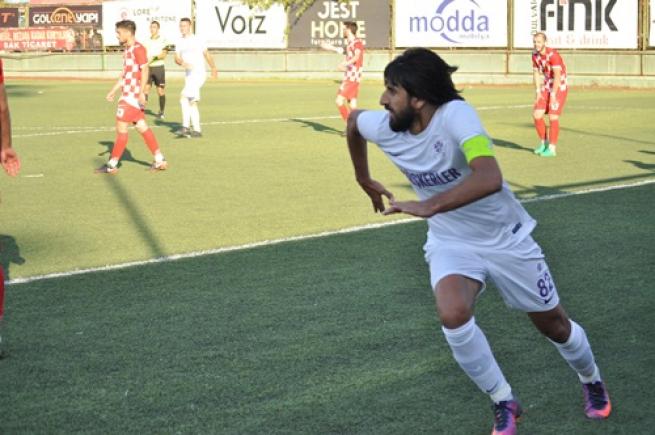 Gebzespor  rakibini hem yendi hem de bu manzaralar ortaya çıktı