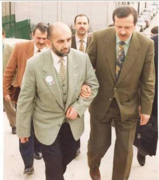 Ahmet Penbegüllü'nün En İlginç Resimleri