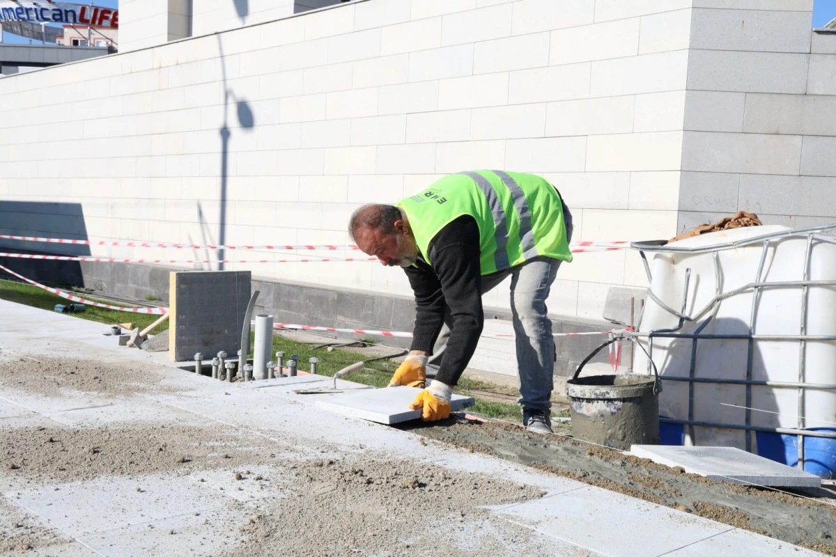 1 tramvay aracı aynı anda 600 yolcu taşıyacak