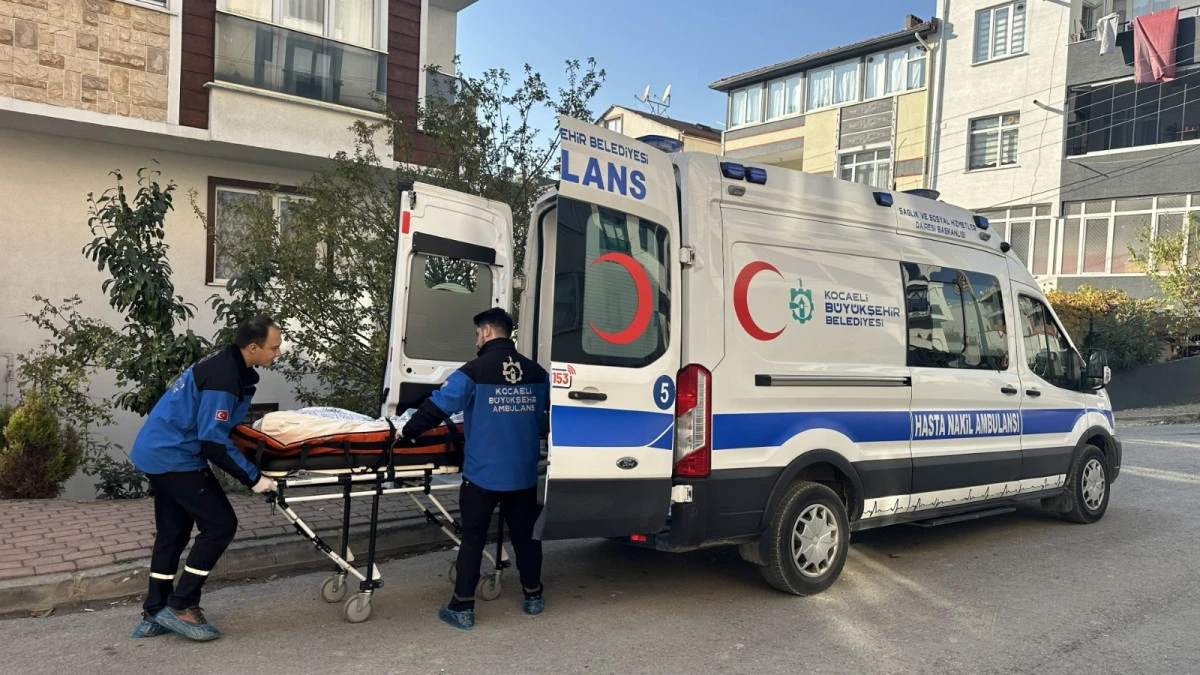 13 bin 699 hasta g&uuml;venle taşındı