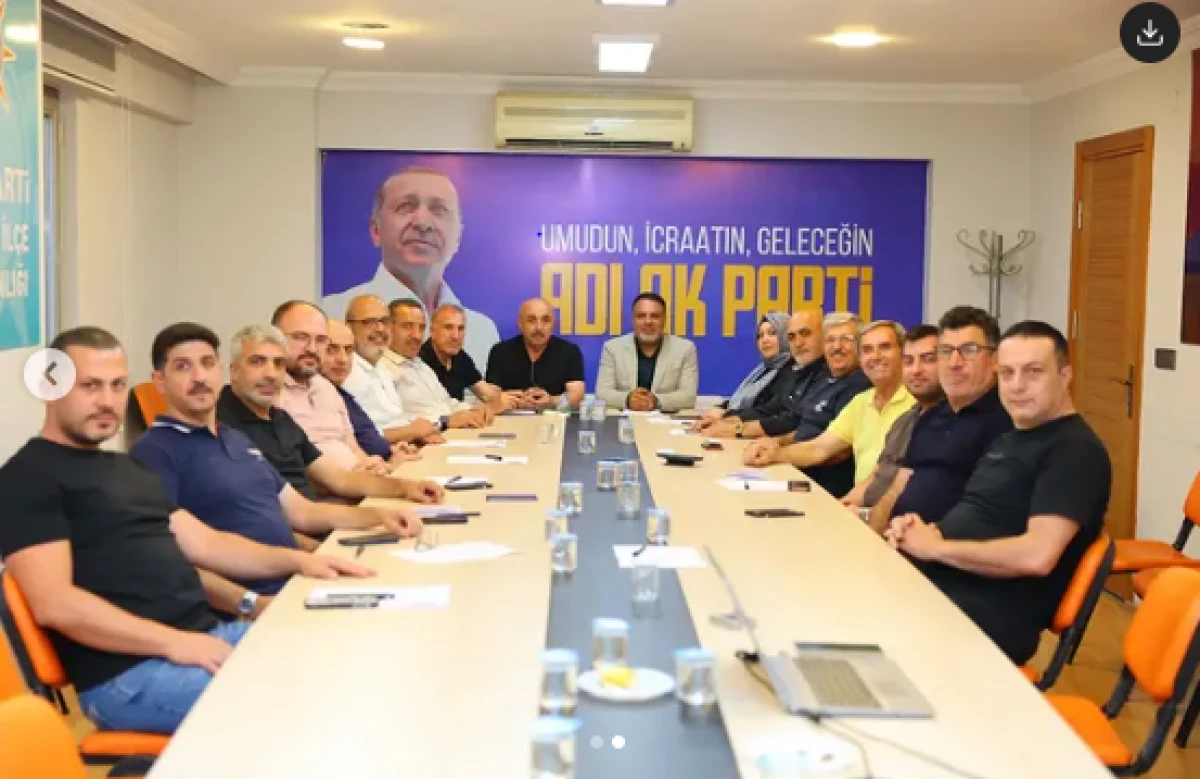 Ağustos Meclisi &Ouml;ncesi AK Parti Darıca Grubu Bir Araya Geldi