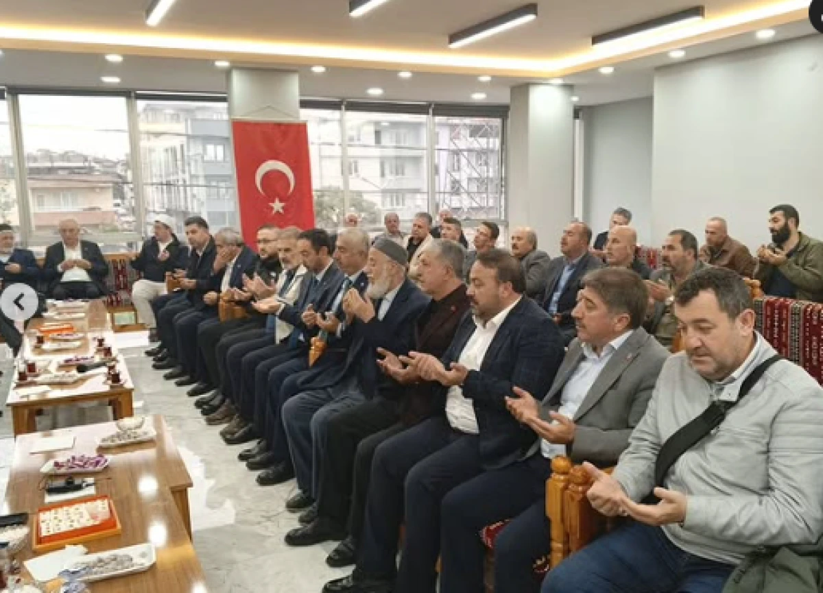 AK PARTİ BURSA MİLLETVEKİLİ MUHAMMET M&Uuml;FİT AYDIN&rsquo;A TAZİYE ZİYARETİ