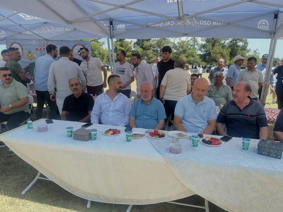 AK Parti &Ccedil;ayırova Teşkilatı Katmer Şenliği'nde Hemşehri Buluşmasına Katıldı
