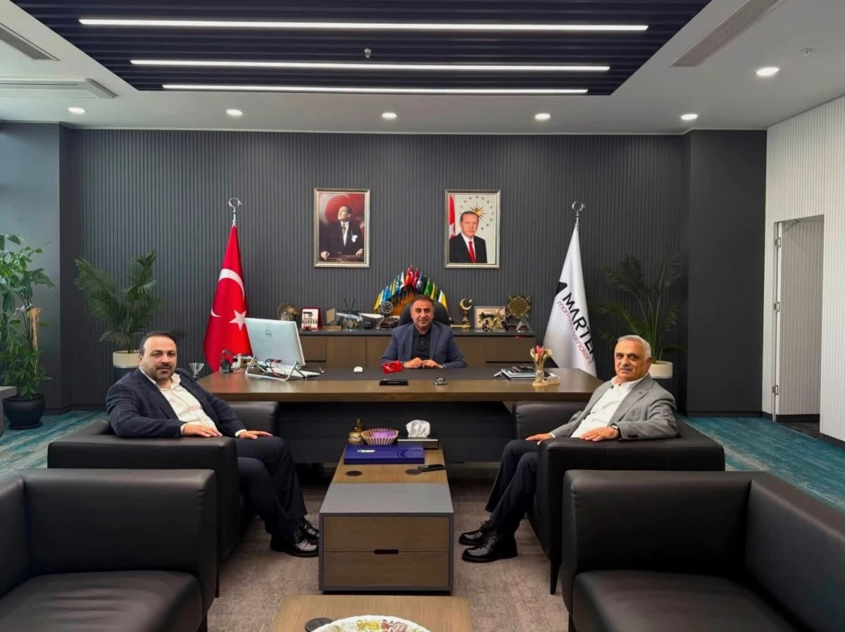 AK Parti Dilovası Teşkilatından Mehmet Ali Okur&rsquo;a Ziyaret