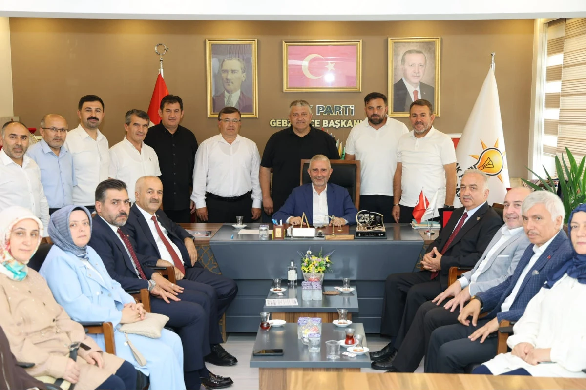 AK PARTİ GEBZE&rsquo;DEN &ldquo;T&Uuml;RKİYE Y&Uuml;ZYILI ŞEHİR BULUŞMALARI&rdquo; KAPSAMINDA YOĞUN SAHA PROGRAMI