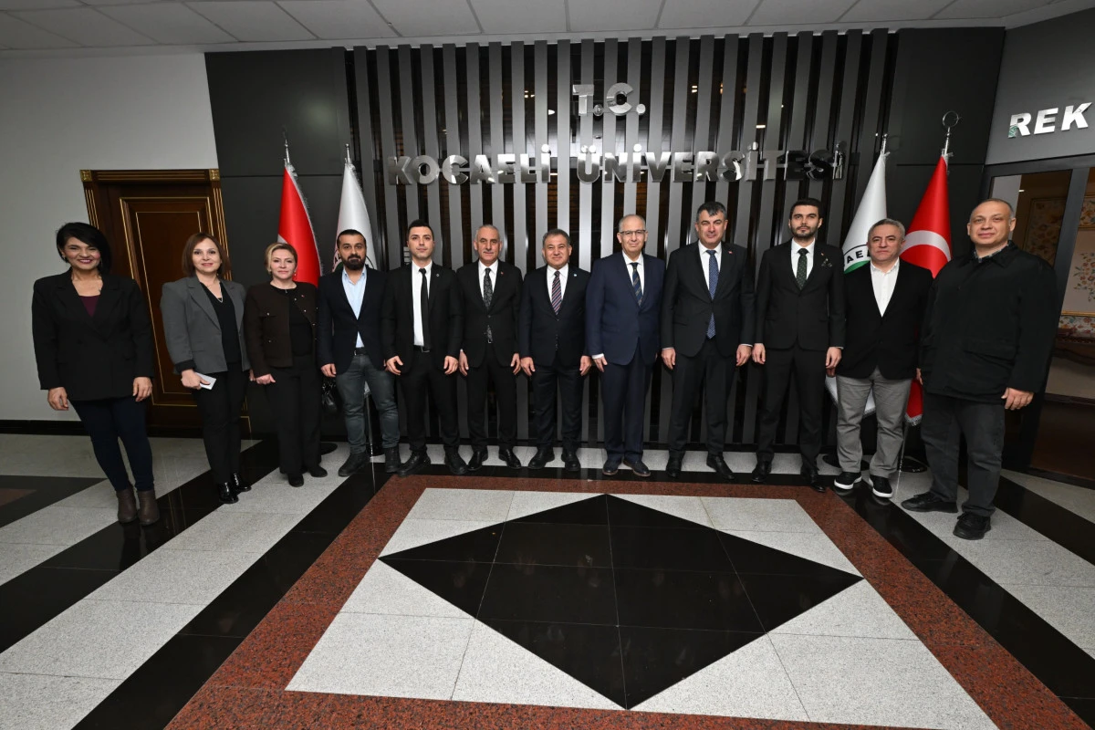 ANKARA GENEL MERKEZ&rsquo;DEN KOCAELİ&rsquo;YE G&Uuml;&Ccedil;L&Uuml; &Ccedil;IKARTMA: SAHADA KARARLI DURUŞ, DOĞRUDAN TEMAS