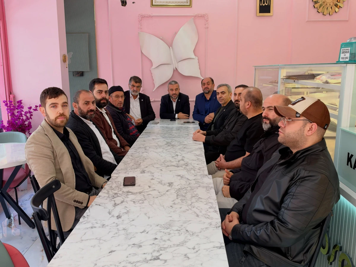 Arap&ccedil;eşme ve Sultan Orhan Mahalle Teşkilatları Kahvaltıda Buluştu