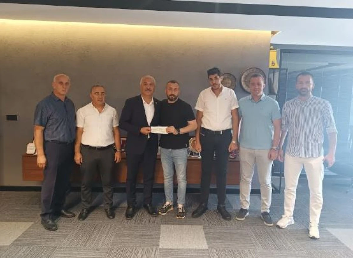 Aslantaş Elektrik'ten Gebzespor’a destek