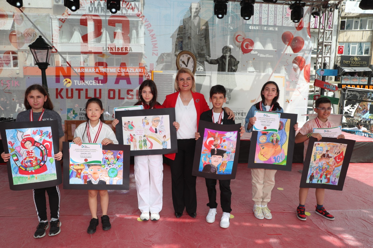 ‘Atatürk’ün İzinde Çocuk’ temalı resim yarışmasında ödüller sahiplerini buldu 