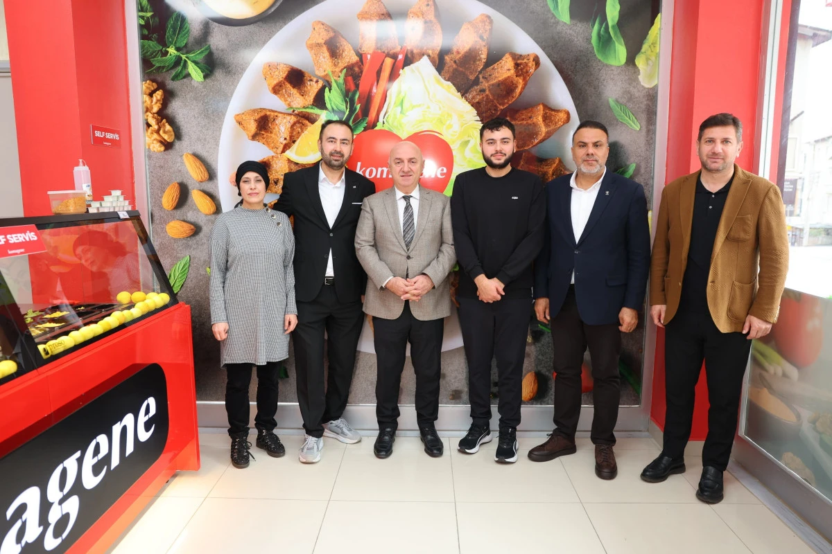 Bağlarbaşı&rsquo;nda esnaf ziyareti: Komagene &Ccedil;iğk&ouml;fte&rsquo;ye ziyaret