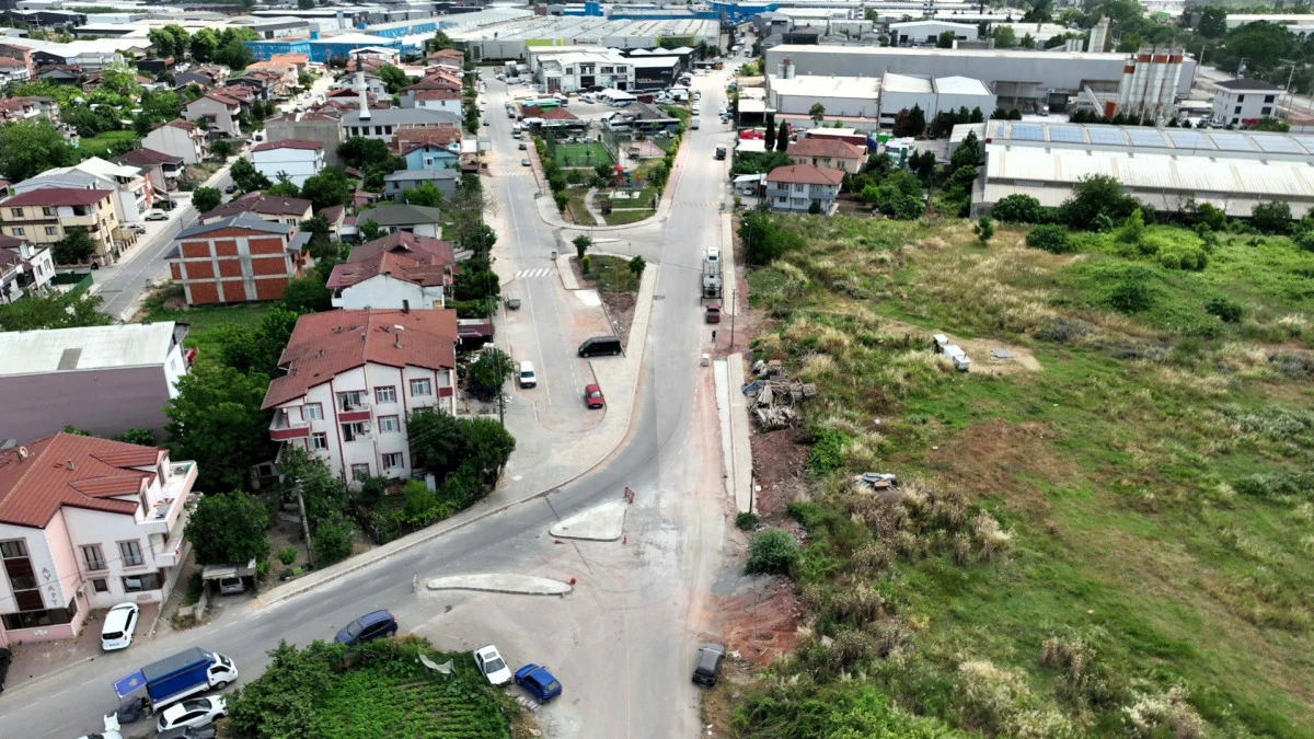 Başiskele&rsquo;de kavşak revizyonu trafiğe nefes oldu