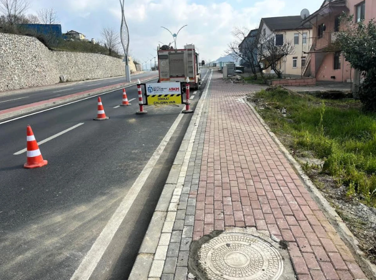 Başiskele&rsquo;de tretuvar yenileme &ccedil;alışmaları tamam