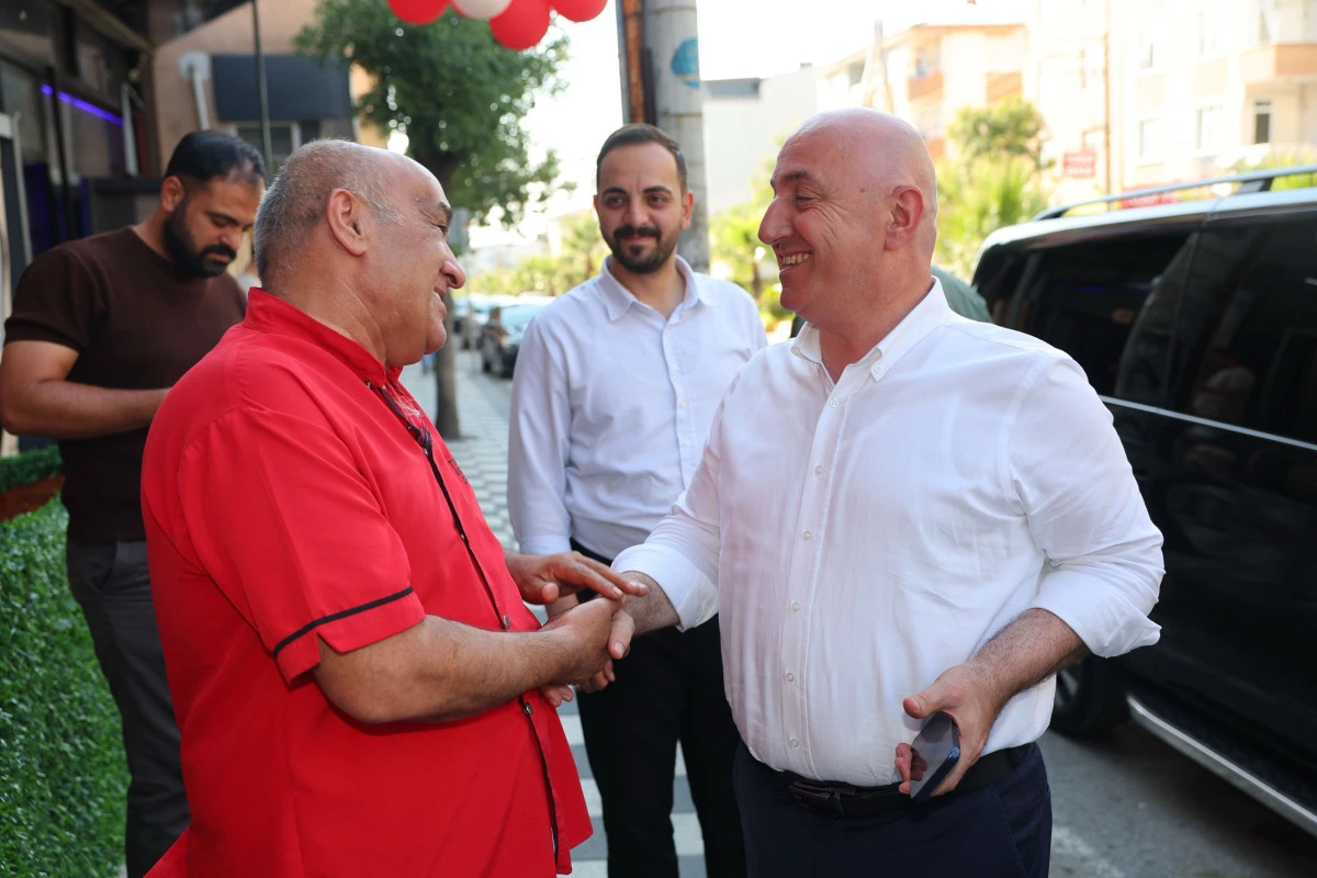Başkan Bıyık, Adanalı Kebap&ccedil;ı &Ccedil;eto&rsquo;Dayım&rsquo;ın A&ccedil;ılışını Ger&ccedil;ekleştirdi