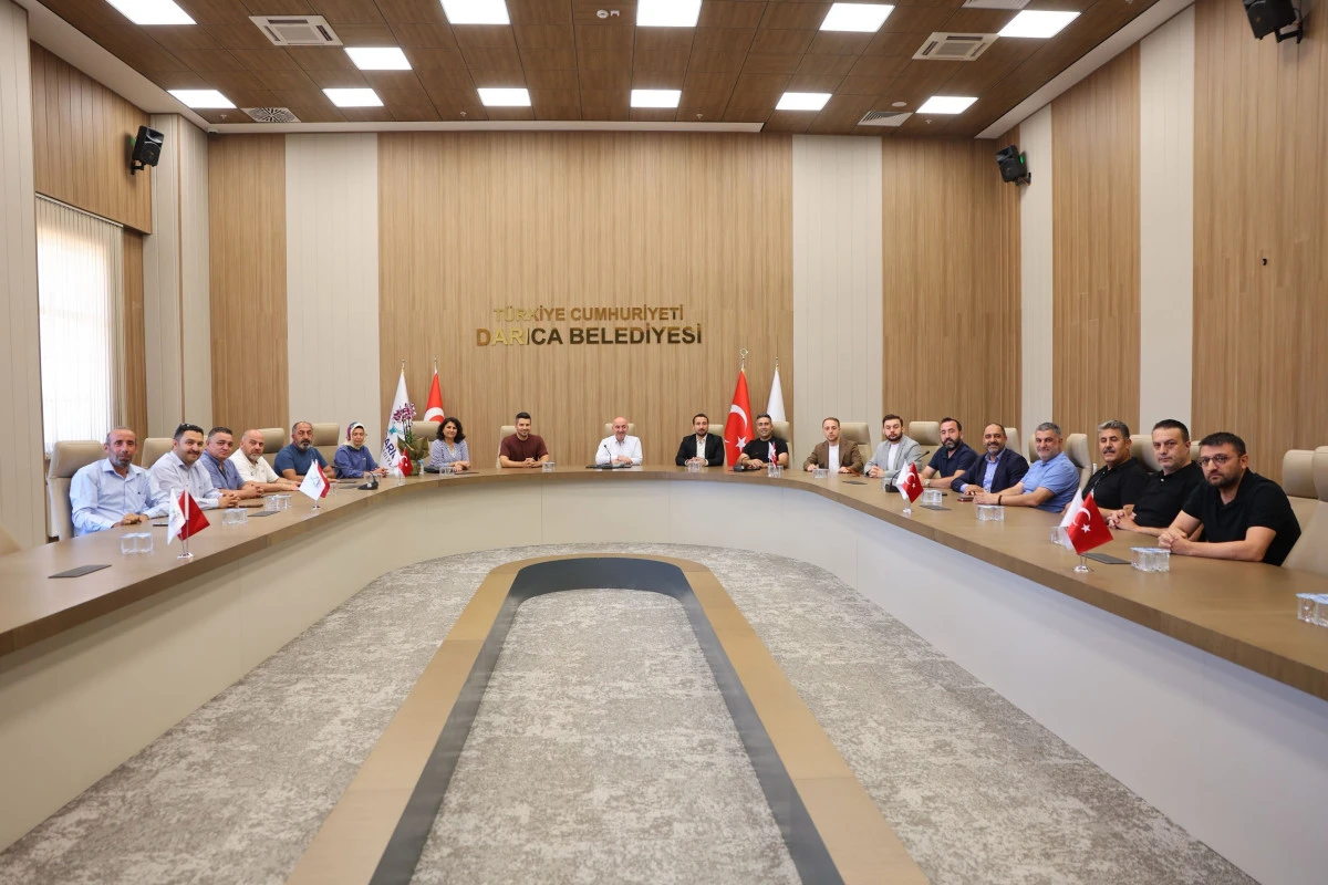 Başkan Bıyık, Darıca Arama Kurtarma Derneği ile Afet Hazırlıklarını Değerlendirdi