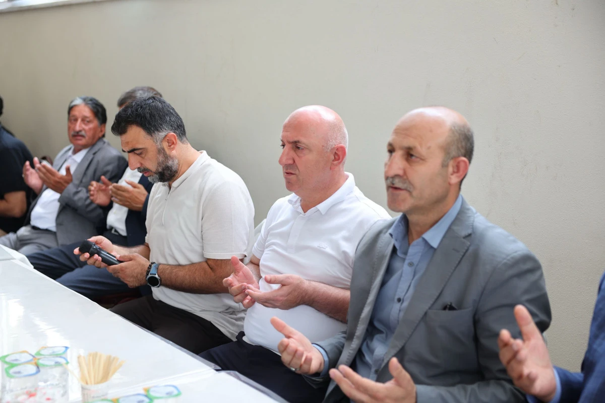 Başkan Bıyık&rsquo;tan Taziye Ziyareti: Yılmaz ve Ulak&ccedil;ı Ailelerinin Acısını Paylaştı