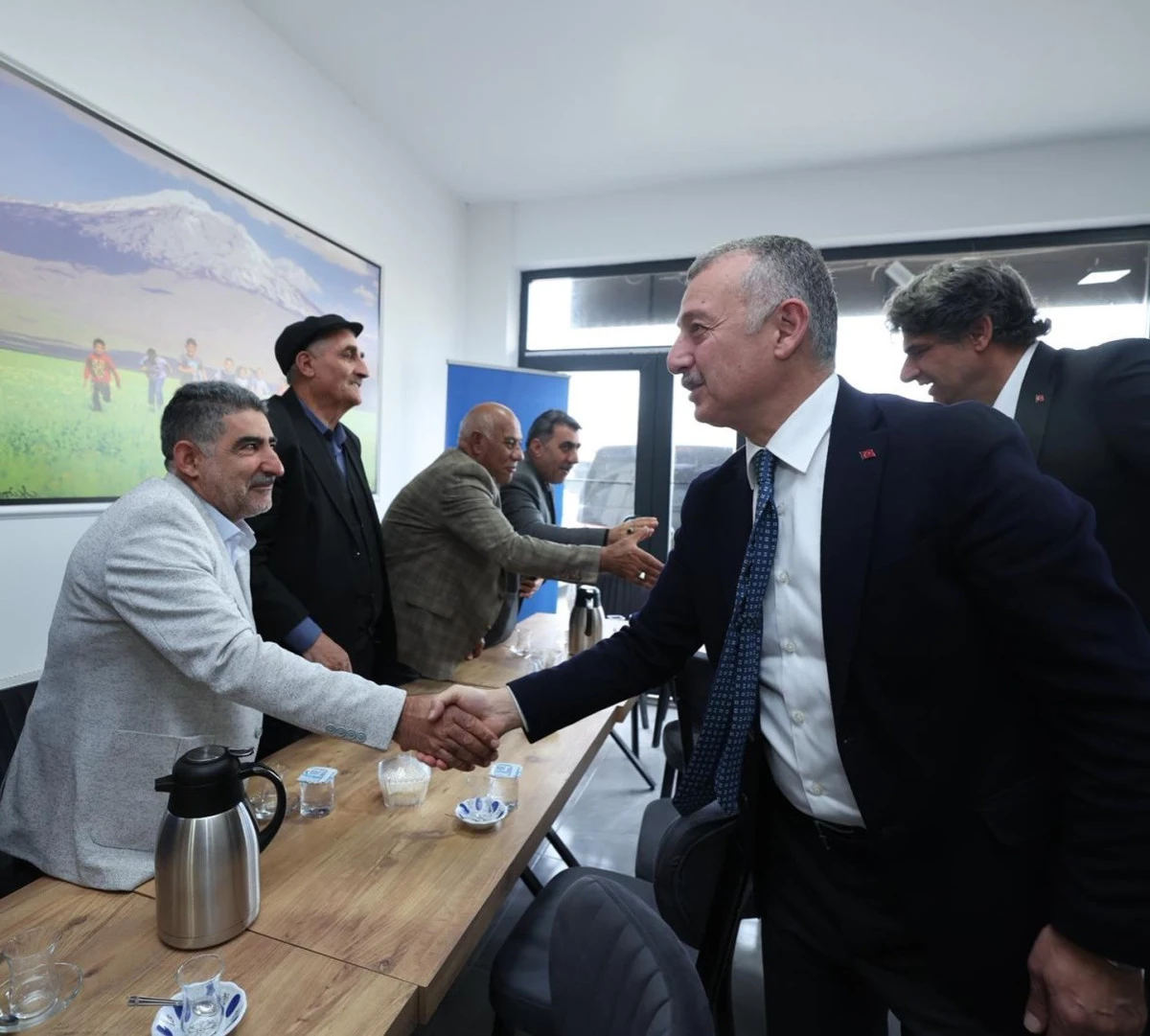 Başkan Büyükakın, Ağrılılarla bir araya geldi