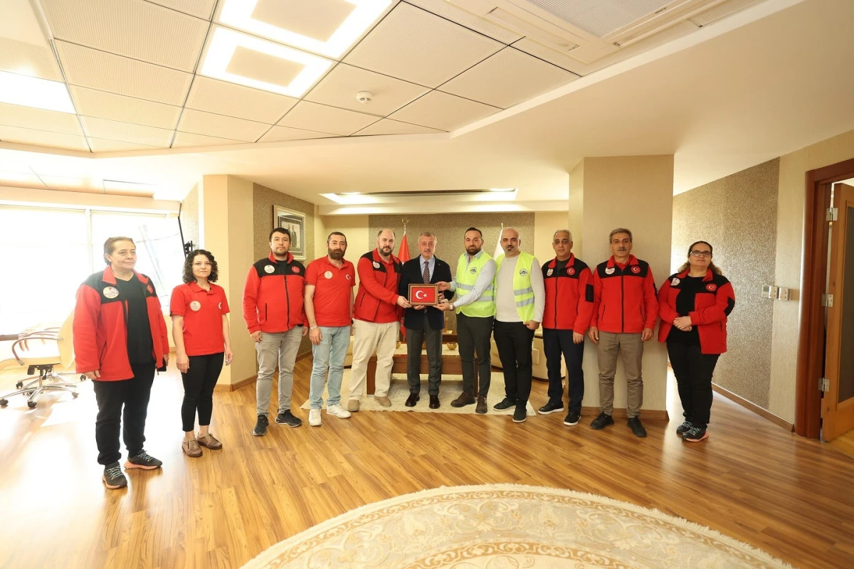 Başkan Büyükakın’a ziyaretçi akını