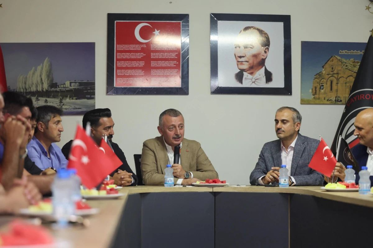 Başkan Büyükakın’dan  Çayırova’da STK ziyareti