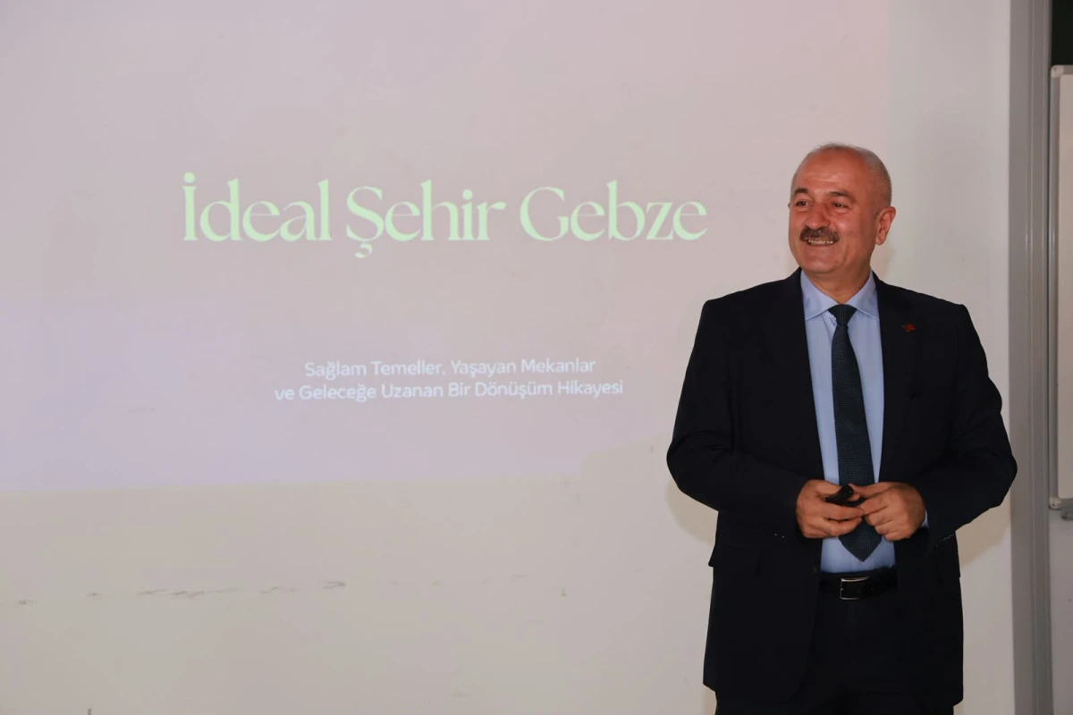 Başkan B&uuml;y&uuml;kg&ouml;z, GT&Uuml; Mimarlık Fak&uuml;ltesinde