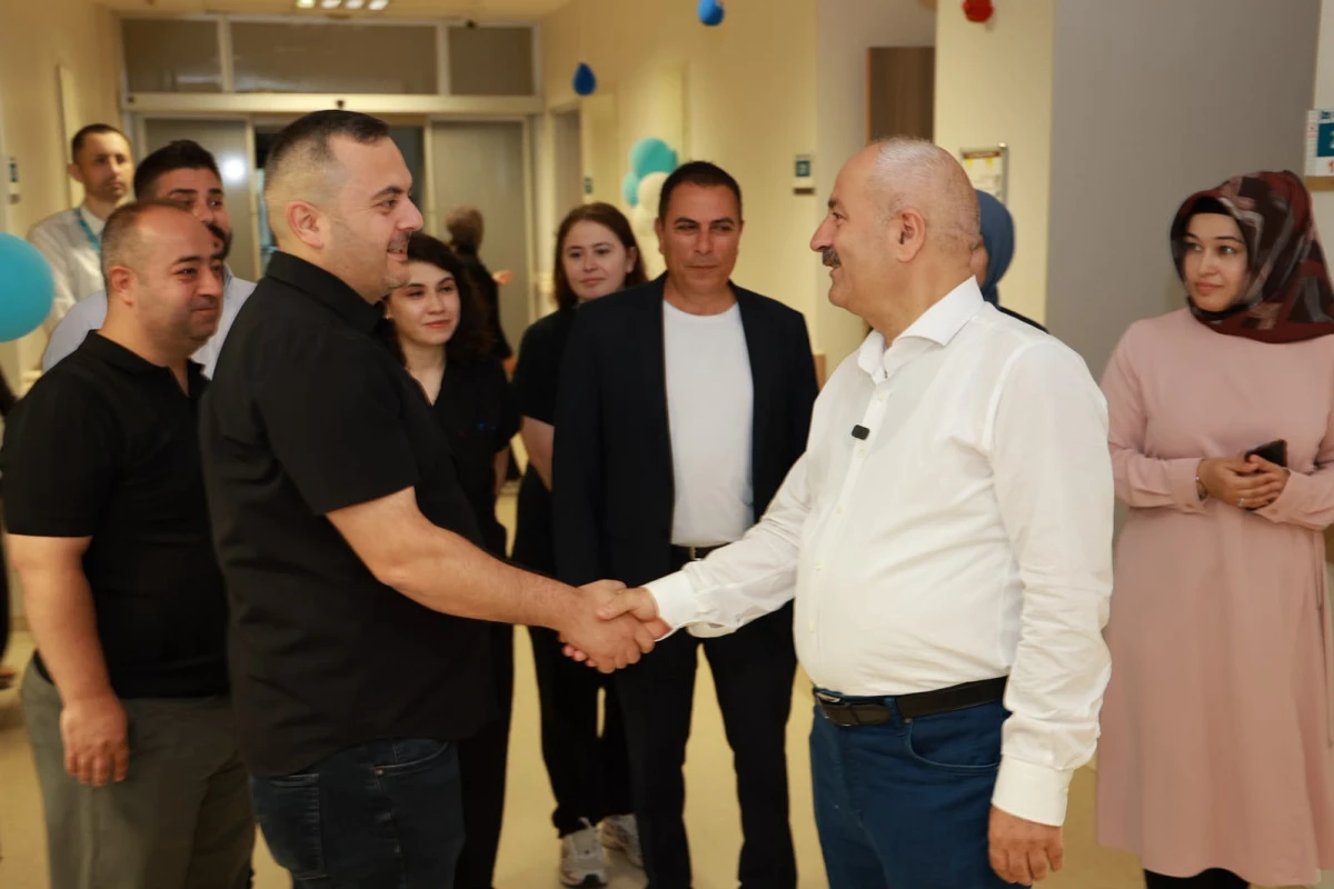 Başkan B&uuml;y&uuml;kg&ouml;z'den S&uuml;nnet &Ccedil;ocuklarına Moral Ziyareti