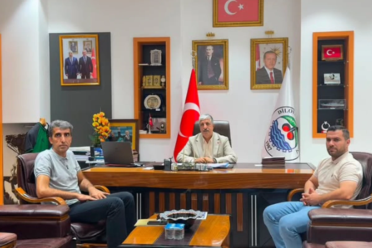 Başkan &Ouml;meroğlu, Mesaj FM ve Tempo FM Y&ouml;neticilerini Ağırladı