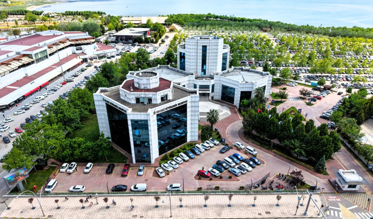 Başvuran her şehit ve gazi &ccedil;ocuğuna burs