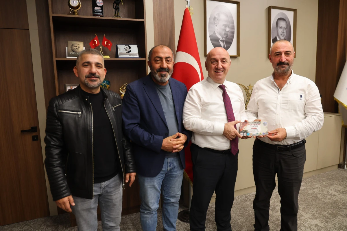 Belediyede Kent K&uuml;lt&uuml;r&uuml; Dayanışması: Darıca Serhat Karslılar Derneği&rsquo;nden Anlamlı Ziyaret