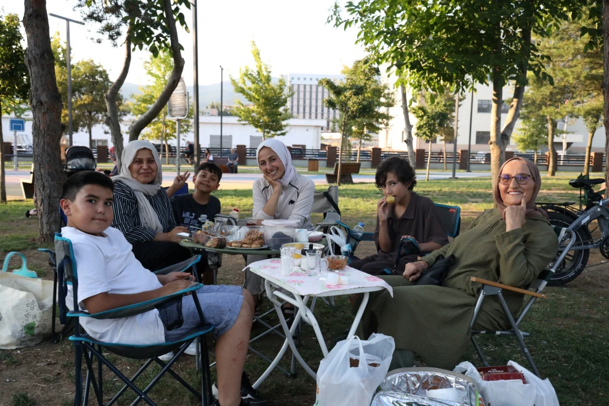 Bu parkın her k&ouml;şesinde hayat var