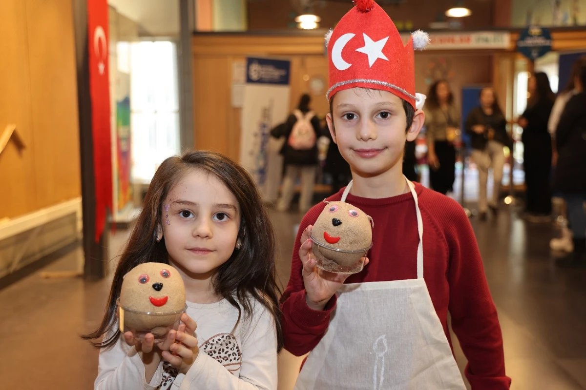 Bu stantlar &ldquo;Okula Bi&rsquo; Mola&rsquo;ya&rdquo; renk kattı