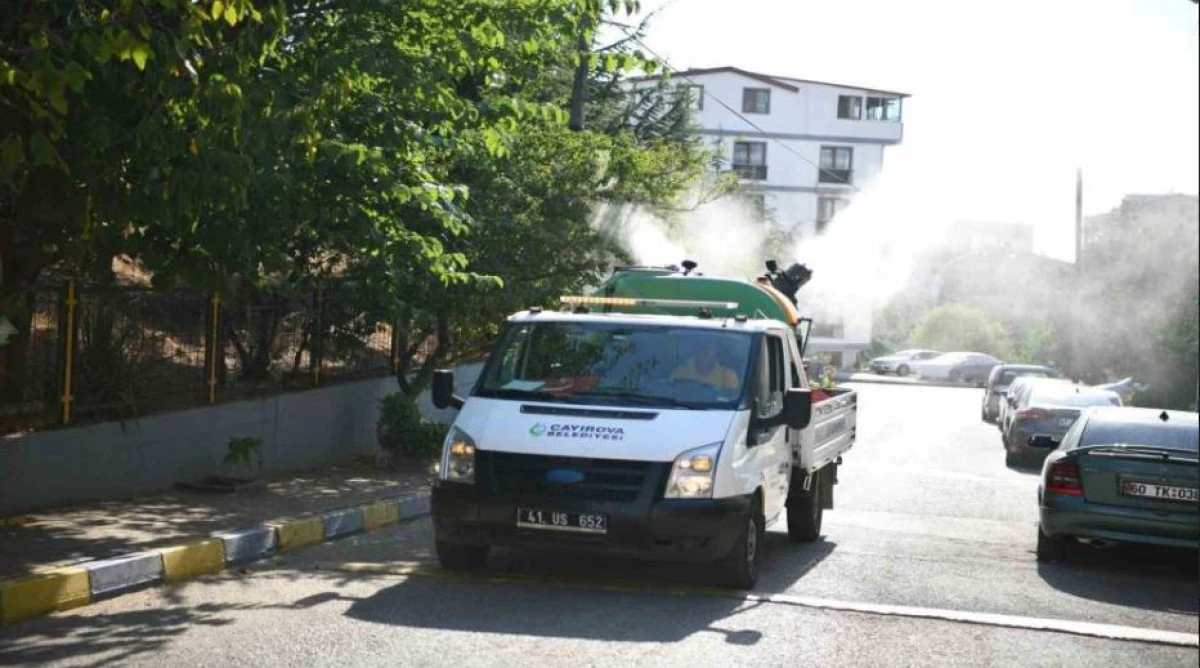 Bulaşıcı hastalıklara karşı ilaçlama yapılıyor
