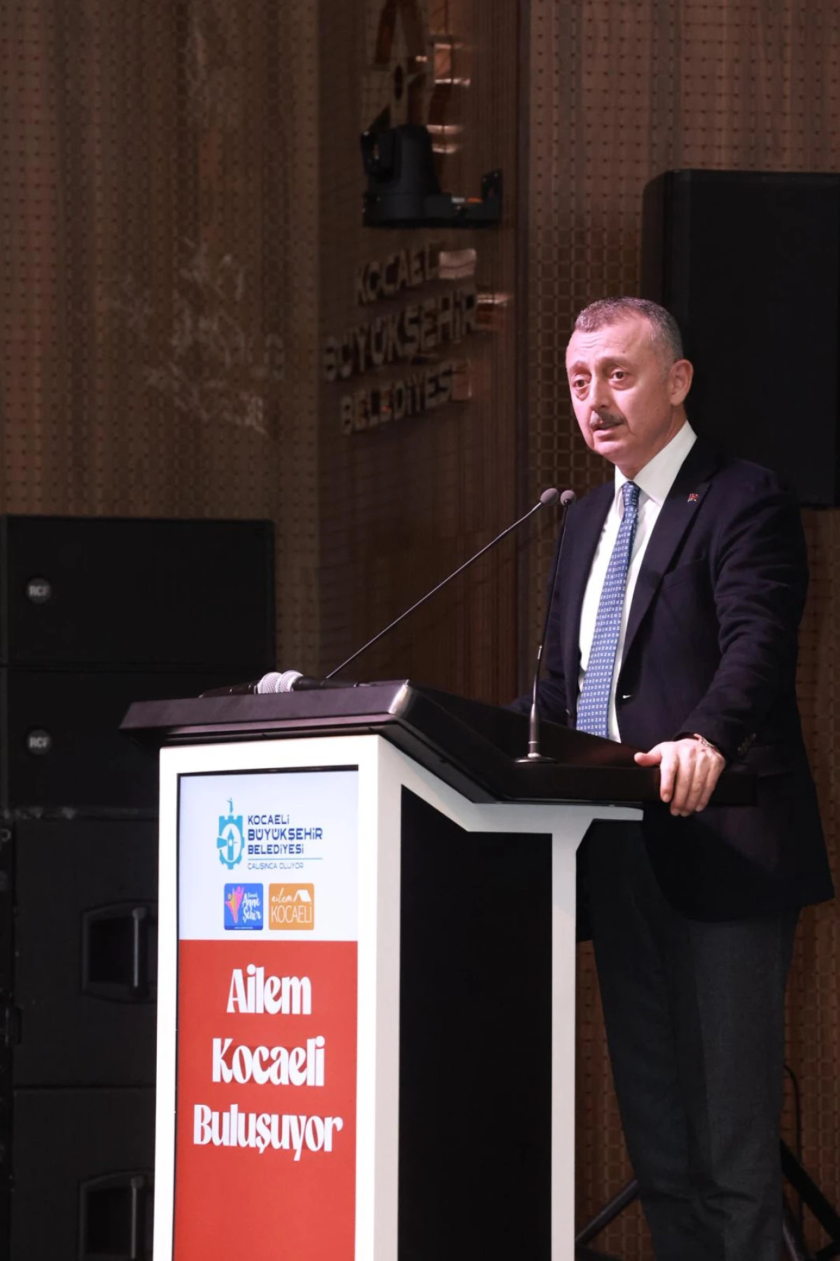 B&uuml;y&uuml;kakın: &ldquo;Akran zorbalığına  sessiz, kayıtsız kalamayız&rdquo;   